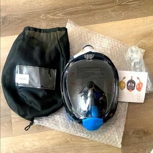 Full Face Snorkel Mask with Bag adult size brand new only opened for pictures